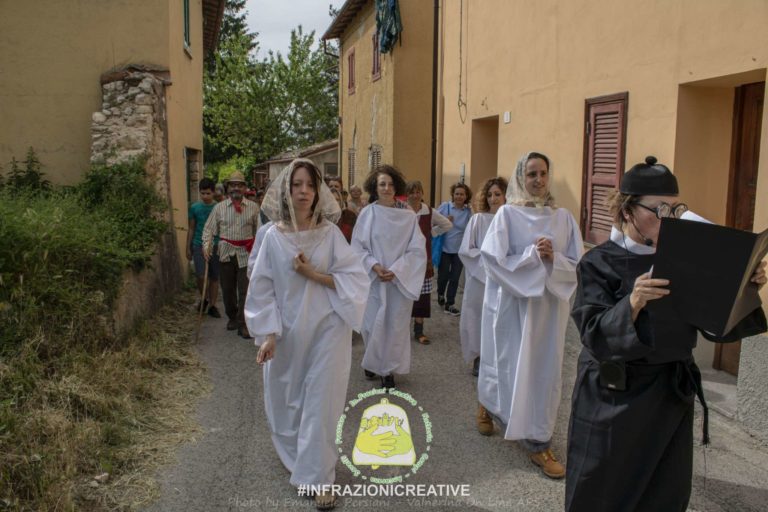 Ri-Vivendo Frascaro scena 3 – La processione